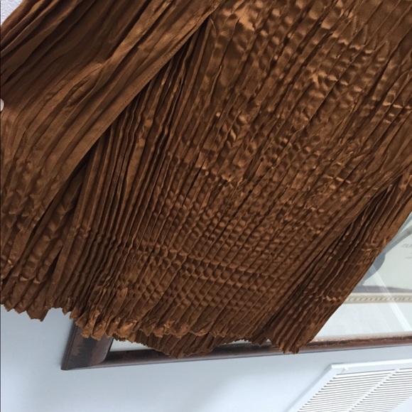 Vince Crinkle Pleated Skirt - Picture 4 of 7